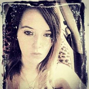 Meet your Posher, Kelsey